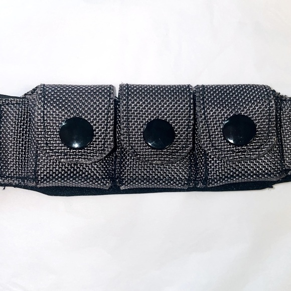 🔥Host Pick🔥 THE MSD Band (Memory Storage Data Wearable) Gray Wristband - Picture 3 of 9